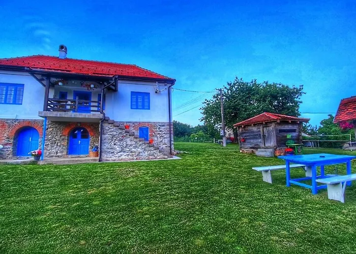 Domacinstvo Pajovic Case de vacanță Gornji Milanovac