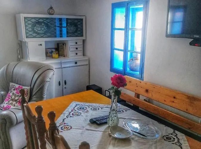 Domacinstvo Pajovic Case de vacanță Gornji Milanovac